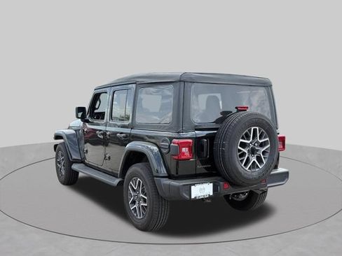 New 2025 Jeep Wrangler Unlimited Sahara AWD/4WD image 7