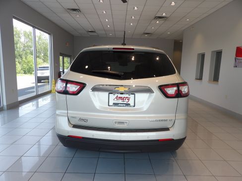Used 2016 Chevrolet Traverse LT w/ Style and Technology Package AWD/4WD image 5