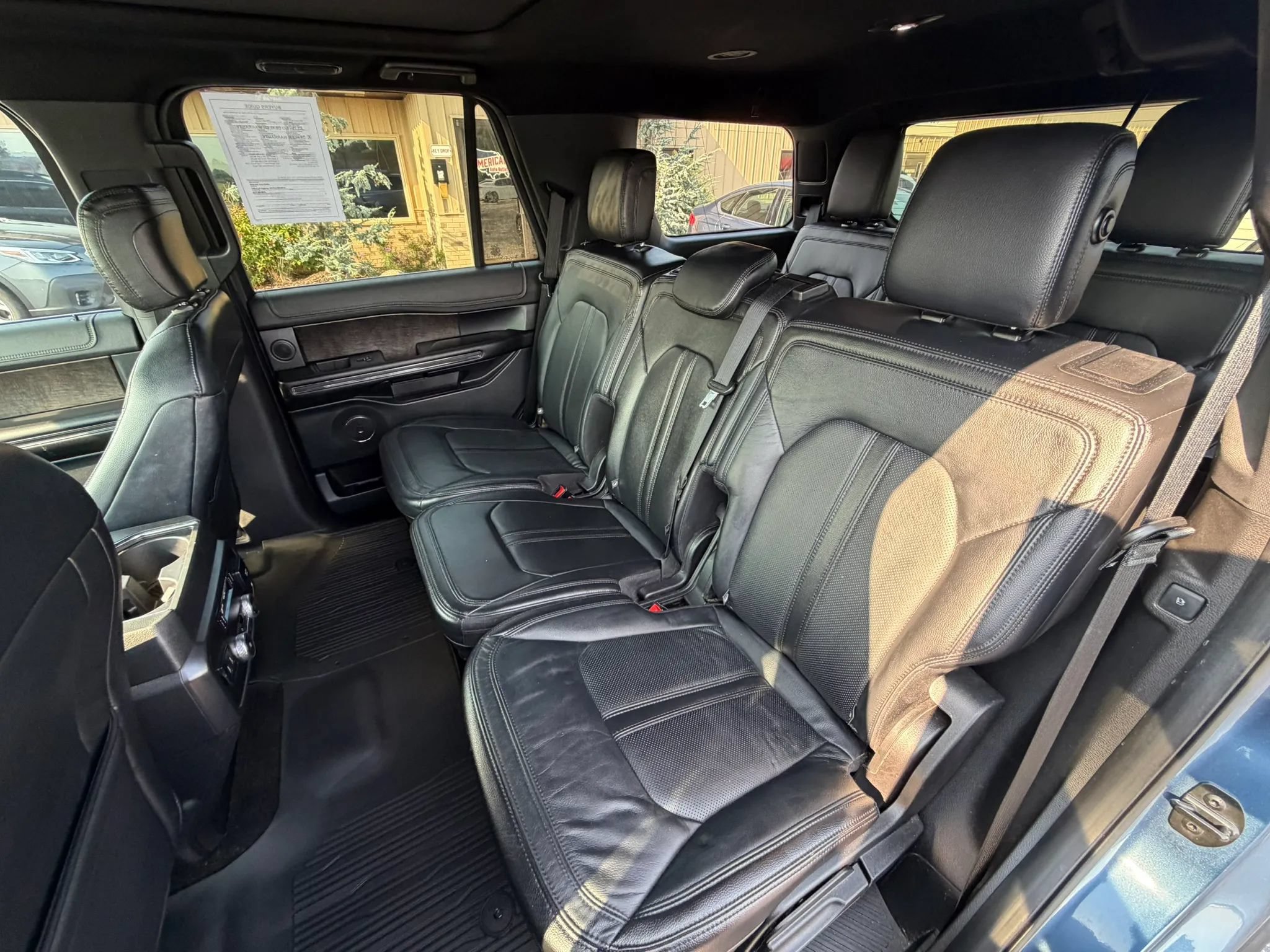 Used 2019 Ford Expedition Limited RWD image 22