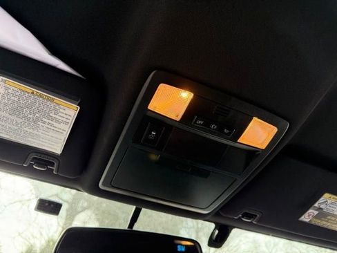 Used 2016 Toyota Tacoma TRD Sport w/ Towing Package image 24