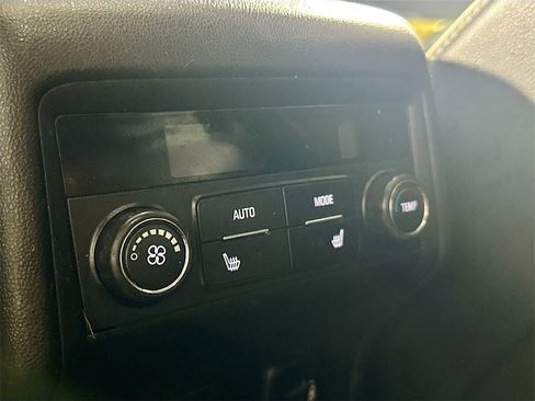 Used 2017 GMC Acadia Denali w/ Technology Package image 28