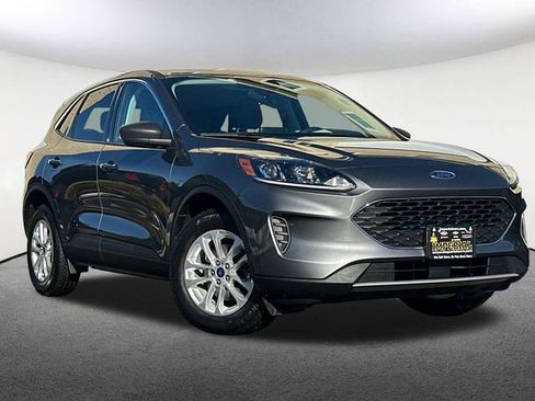 Used 2022 Ford Escape SE w/ Convenience Package image 2