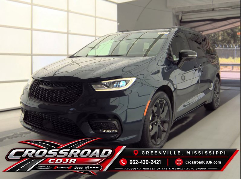 Used 2025 Chrysler Pacifica Limited FWD image 1