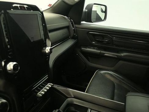 Used 2022 RAM 1500 Limited w/ Body Color Bumper Group AWD/4WD image 26