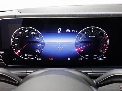 Used 2025 Mercedes-Benz GLS 450 4MATIC image 14