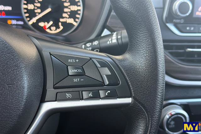 Used 2024 Nissan Altima 2.5 SV FWD image 27