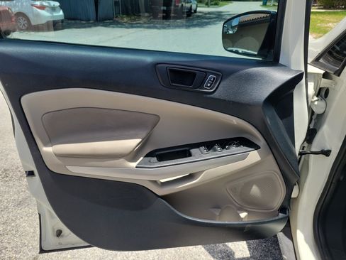 Used 2021 Ford EcoSport S FWD image 19