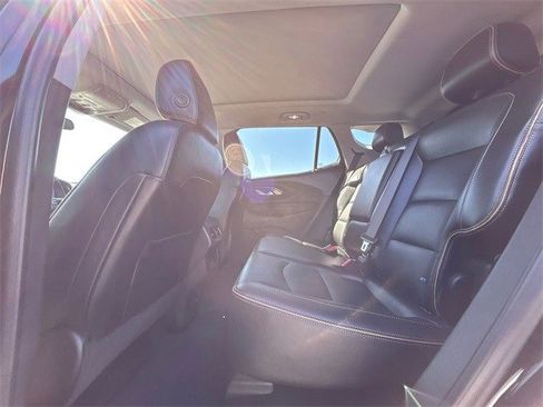 Used 2023 GMC Terrain AT4 image 12