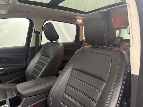 Used 2019 Ford Escape SEL FWD image 14