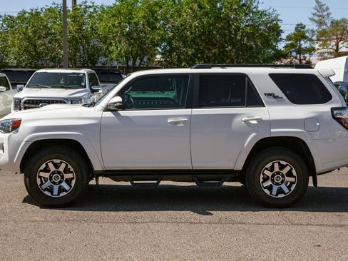 Used 2020 Toyota 4Runner TRD Off-Road Premium AWD/4WD image 8
