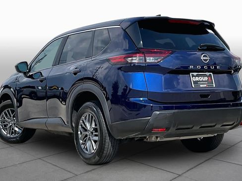 Used 2026 Nissan Rogue SV FWD image 11
