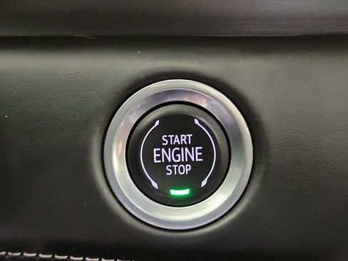 Used 2023 Cadillac Escalade Premium Luxury Platinum w/ LPO, Floor Liner Package AWD/4WD image 31