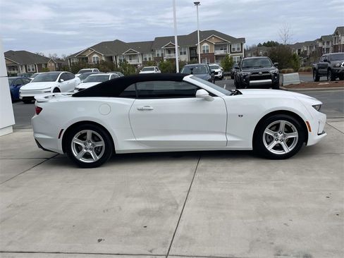 Used 2023 Chevrolet Camaro LT image 5