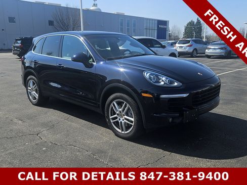 Used 2015 Porsche Cayenne S image 1