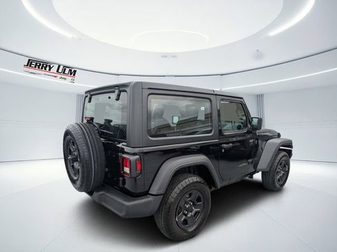 Used 2026 Jeep Wrangler Sport AWD/4WD image 3