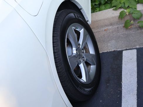 Used 2018 Honda Odyssey EX-L image 12