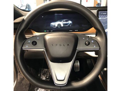 Used 2024 Tesla Model S image 24