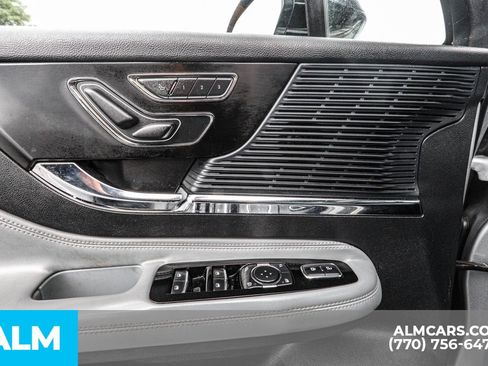 Used 2022 Lincoln Corsair AWD w/ Equipment Group 101A image 54