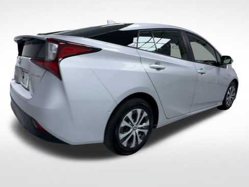 Certified 2021 Toyota Prius LE AWD/4WD image 9