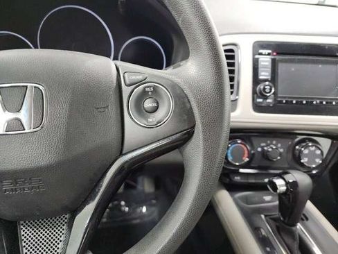Used 2021 Honda HR-V LX image 25