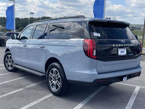New 2025 Ford Expedition Max Active image 3