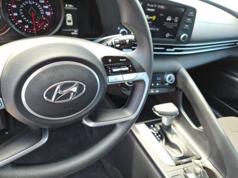 Used 2023 Hyundai Elantra SEL w/ Cargo Package FWD image 19