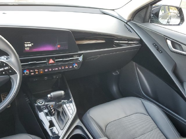 Certified 2024 Kia Niro EX Touring FWD image 15
