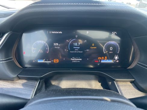 Used 2023 Jeep Grand Cherokee L Limited w/ Luxury Tech Group II image 13