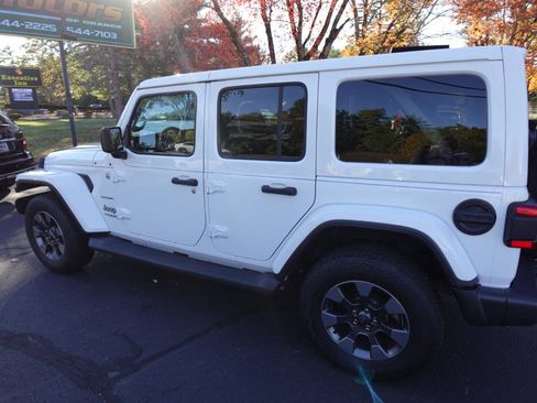 Used 2018 Jeep Wrangler Unlimited Sahara w/ Dual Top Group image 7