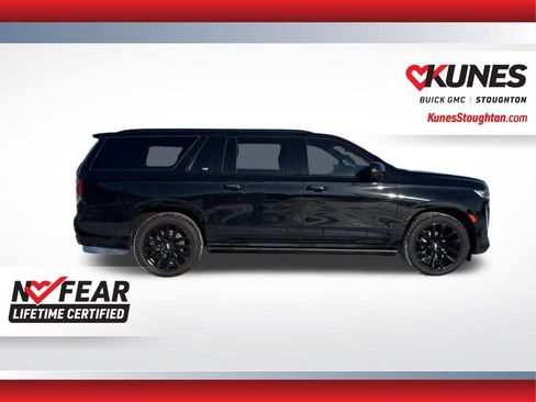 Used 2024 Cadillac Escalade ESV Sport Platinum w/ LPO, ONYX Package image 11