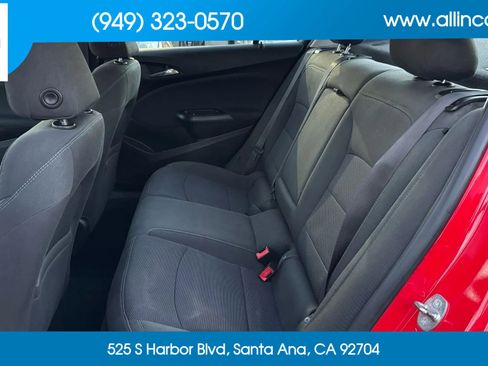 Used 2017 Chevrolet Cruze LT w/ Convenience Package image 8