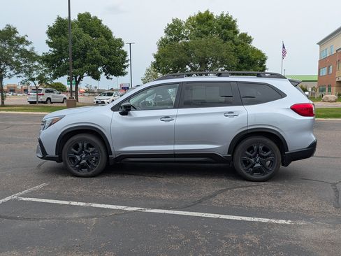 Used 2024 Subaru Ascent Onyx Edition Limited AWD/4WD image 2