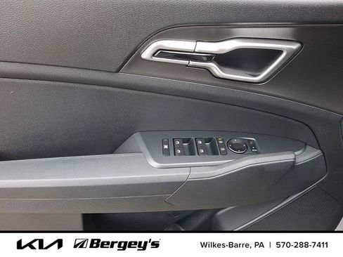 New 2026 Kia Sportage S AWD/4WD image 8