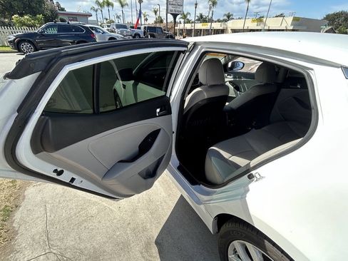 Used 2015 Kia Optima EX FWD image 11