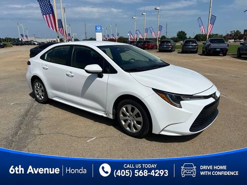 Used 2026 Toyota Corolla LE FWD image 3