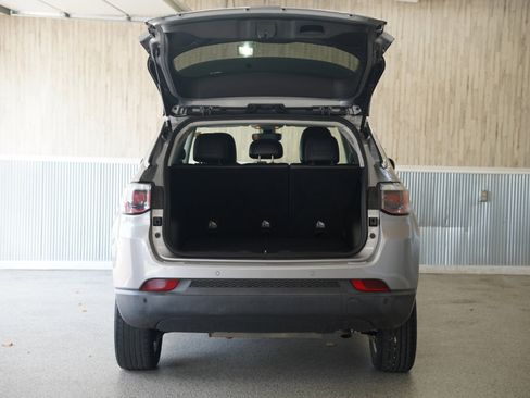 Used 2018 Jeep Compass Latitude w/ Safe & Security Group image 38