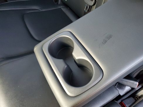 Used 2025 Kia Sportage SX image 11