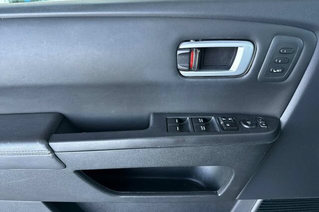 Used 2014 Honda Pilot Touring image 11