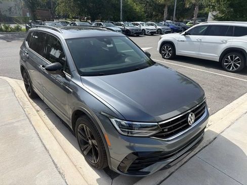 Used 2023 Volkswagen Tiguan SE R-Line FWD image 2