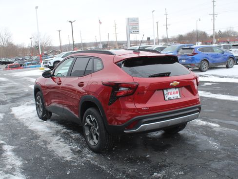 New 2026 Chevrolet Trax LT image 5
