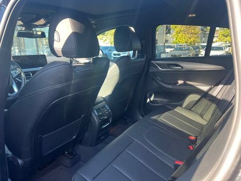 Used 2025 BMW X4 xDrive30i w/ Convenience Package AWD/4WD image 10