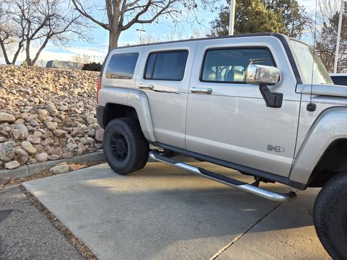 Used 2006 HUMMER H3 Luxury image 4