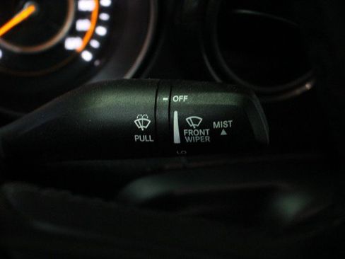 Used 2022 Jeep Gladiator Sport image 14