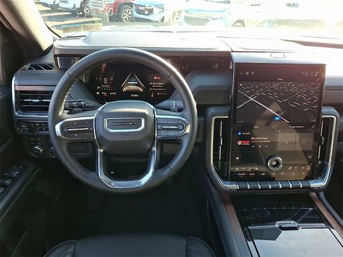 Certified 2025 GMC Yukon Denali image 13