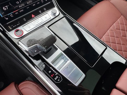Used 2025 Audi S8 w/ Executive Package AWD/4WD image 22