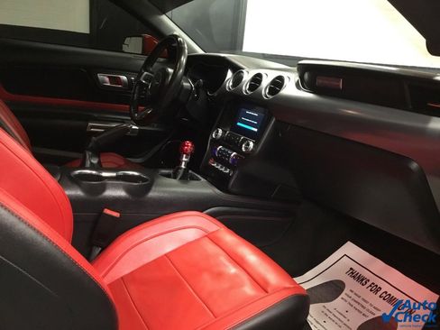 Used 2018 Ford Mustang GT Premium w/ Equipment Group 401A image 27