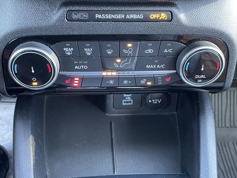 Used 2022 Ford Escape SE w/ Convenience Package image 27