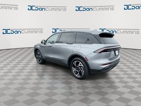 New 2025 Lincoln Nautilus Premier w/ Jet Appearance Package image 6