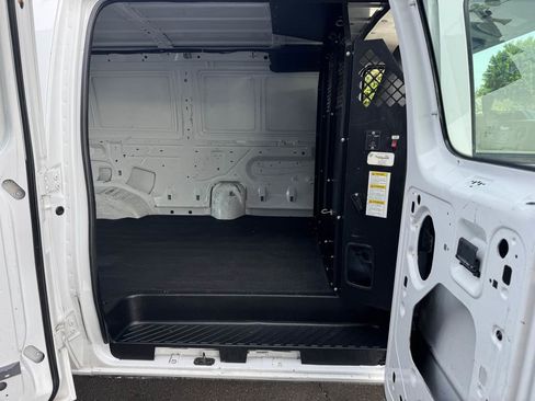 Used 2013 Ford E-150 and Econoline 150 w/ PWR Group image 8