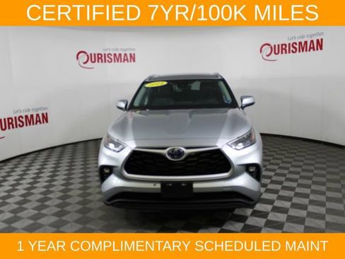 Used 2022 Toyota Highlander XLE AWD/4WD image 14